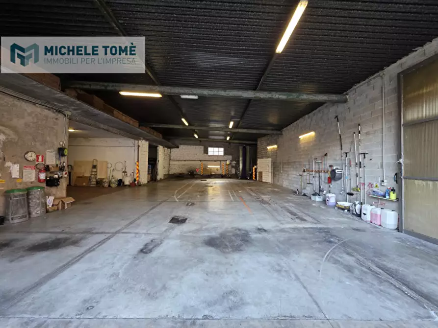 Immagine 8 di Capannone industriale in affitto  in Via Don Cesare Scala a Brentino Belluno