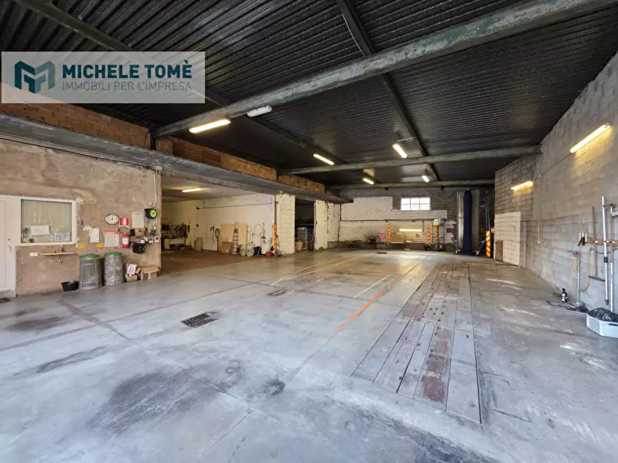 Immagine 10 di Capannone industriale in affitto  in Via Don Cesare Scala a Brentino Belluno