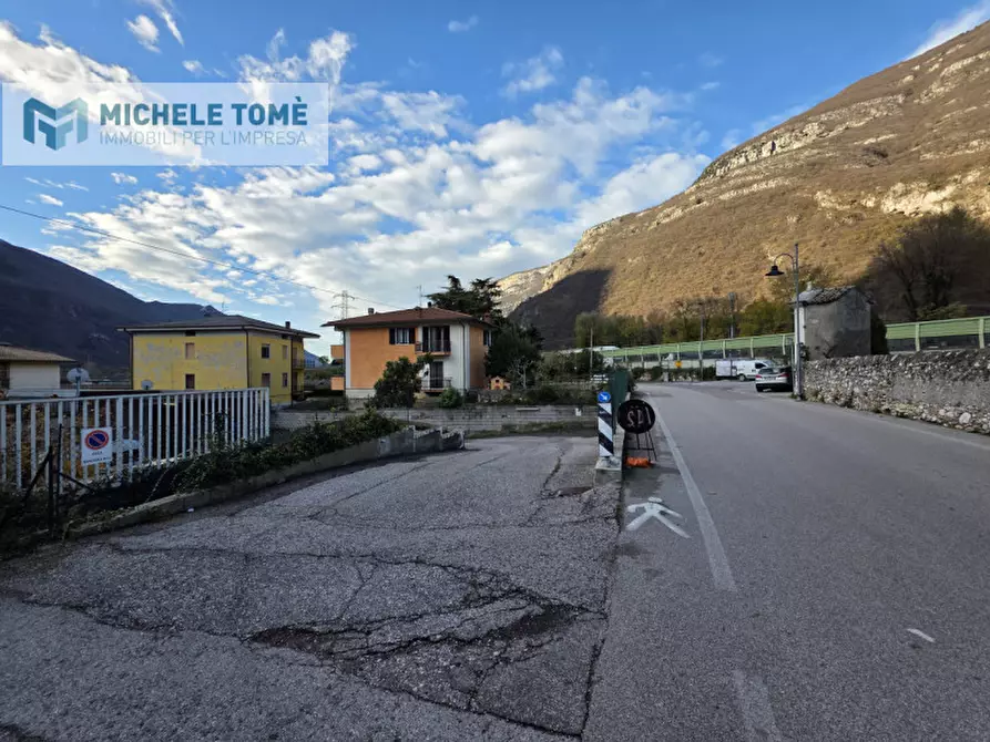 Immagine 11 di Capannone industriale in affitto  in Via Don Cesare Scala a Brentino Belluno