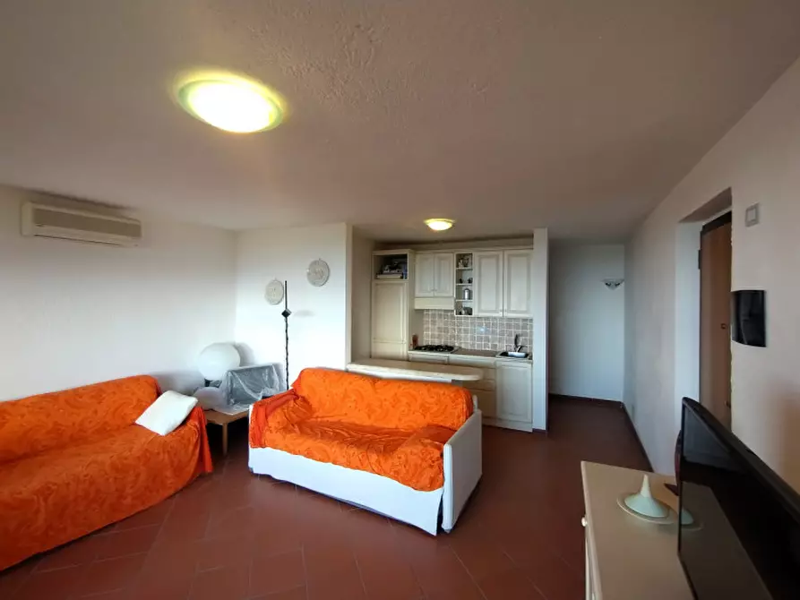 Immagine 9 di Appartamento in vendita  in VIALE CUGNANA VERDE n. 46/20 Piano 3 a Olbia