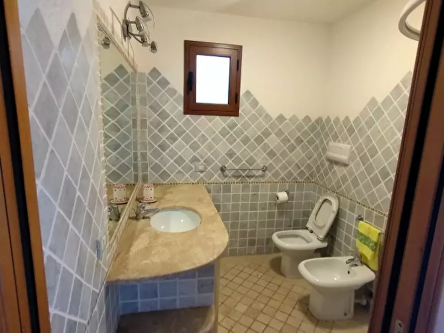 Immagine 10 di Appartamento in vendita  in VIALE CUGNANA VERDE n. 46/20 Piano 3 a Olbia