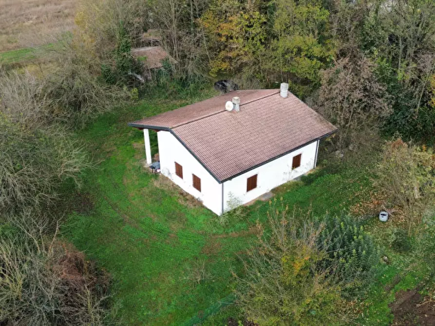 Immagine 2 di Casa indipendente in vendita  in via milone a Pescantina