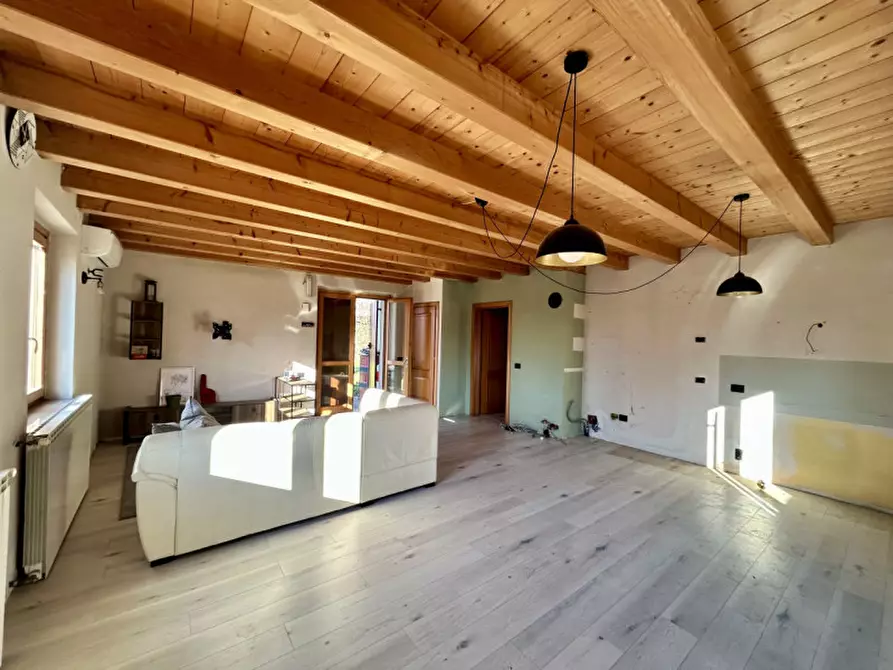 Immagine 6 di Casa indipendente in vendita  in via milone a Pescantina