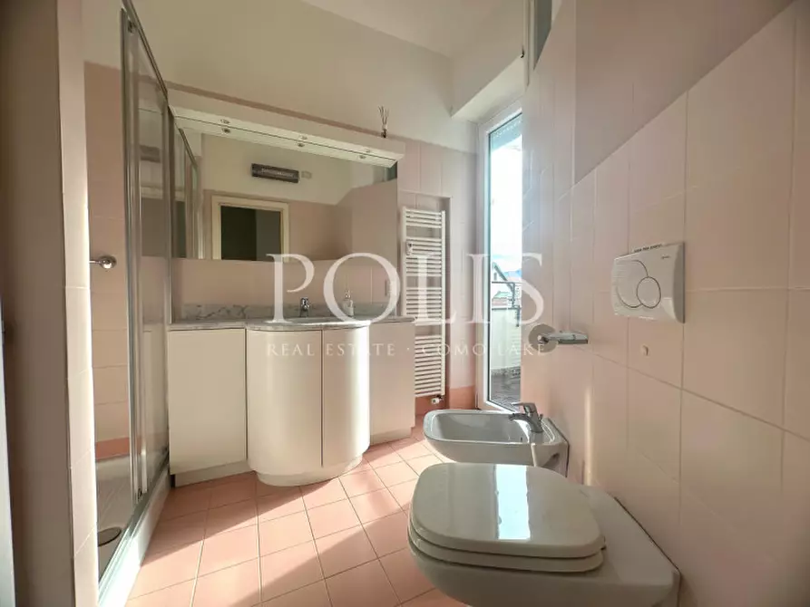 Immagine 11 di Appartamento in vendita  in Via Antonio Sant'Elia a Como