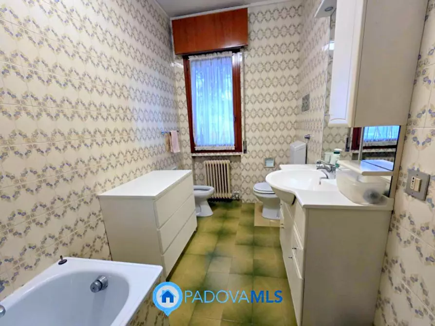 Immagine 11 di Appartamento in vendita  in Via Francesco Petrarca a Noventa Padovana