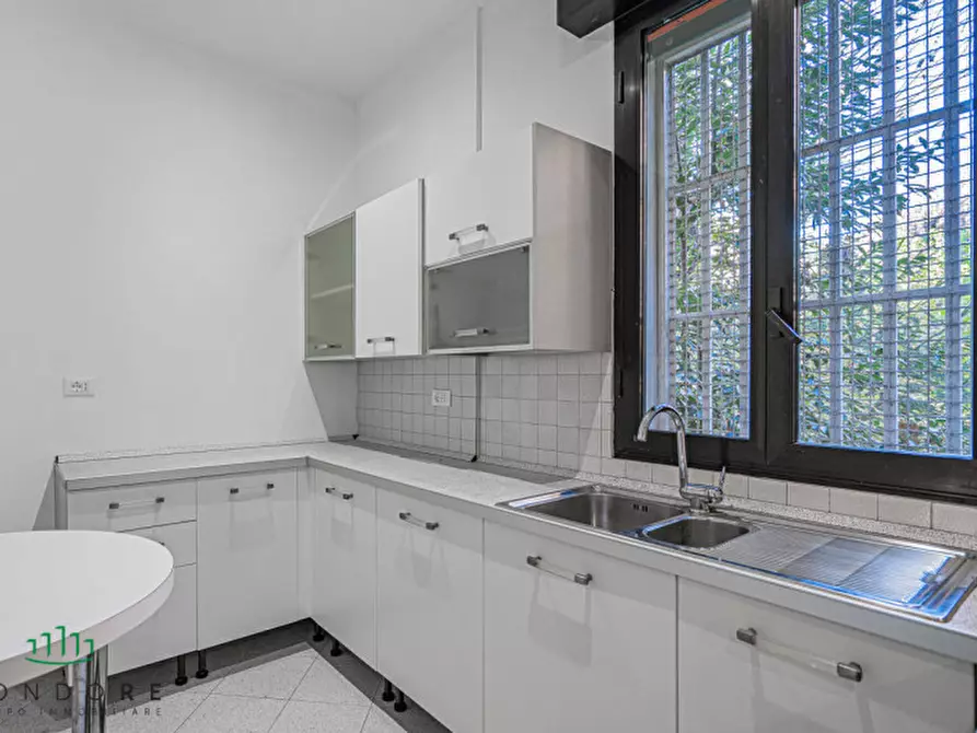 Immagine 12 di Appartamento in vendita  in Via dal Lino a Bologna