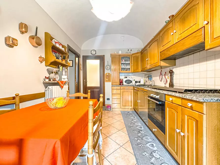 Immagine 5 di Villetta a schiera in vendita  in FRAZIONE VANZONE 57 a Borgosesia