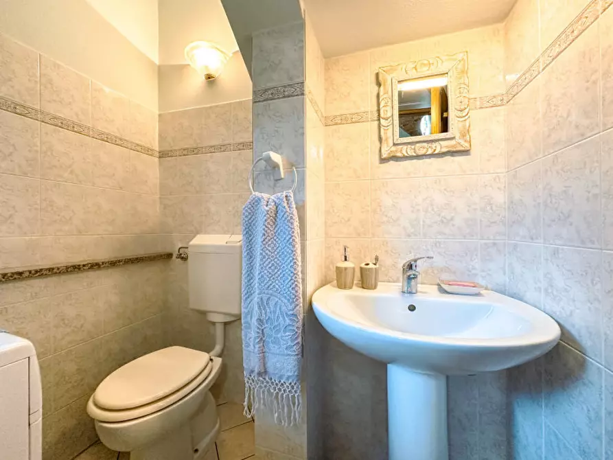 Immagine 21 di Villetta a schiera in vendita  in FRAZIONE VANZONE 57 a Borgosesia