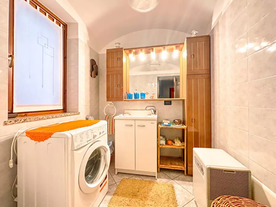 Immagine 22 di Villetta a schiera in vendita  in FRAZIONE VANZONE 57 a Borgosesia