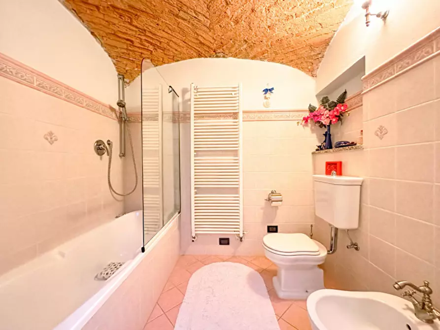 Immagine 23 di Villetta a schiera in vendita  in FRAZIONE VANZONE 57 a Borgosesia