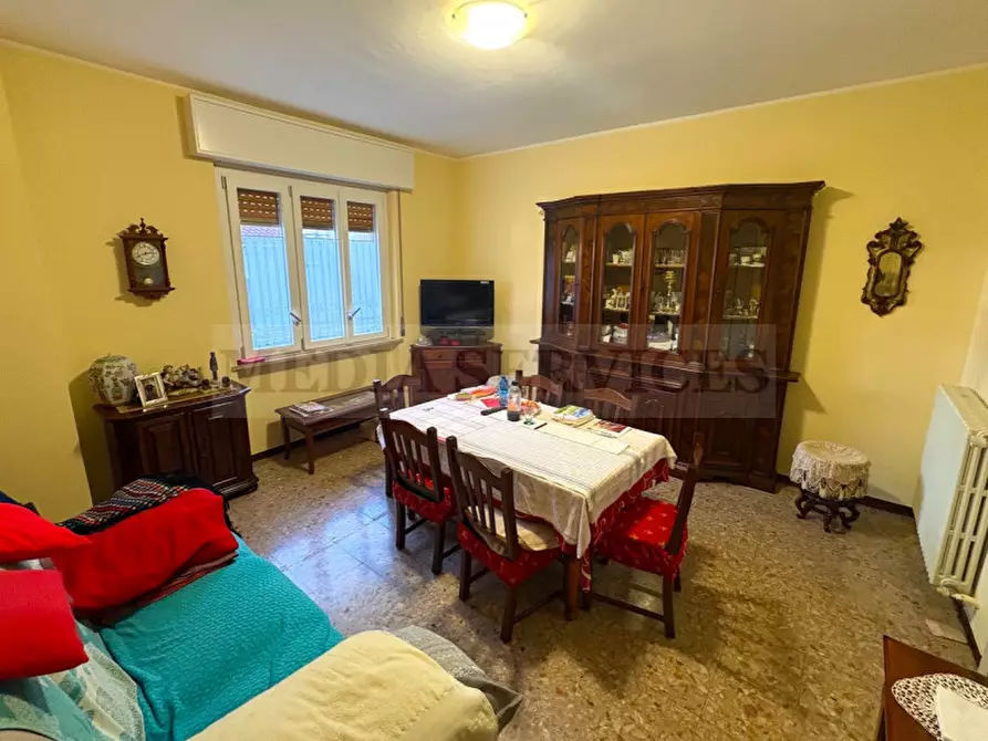 Immagine 5 di Appartamento in vendita  in via Borgonuovo n° 10 a Garlasco