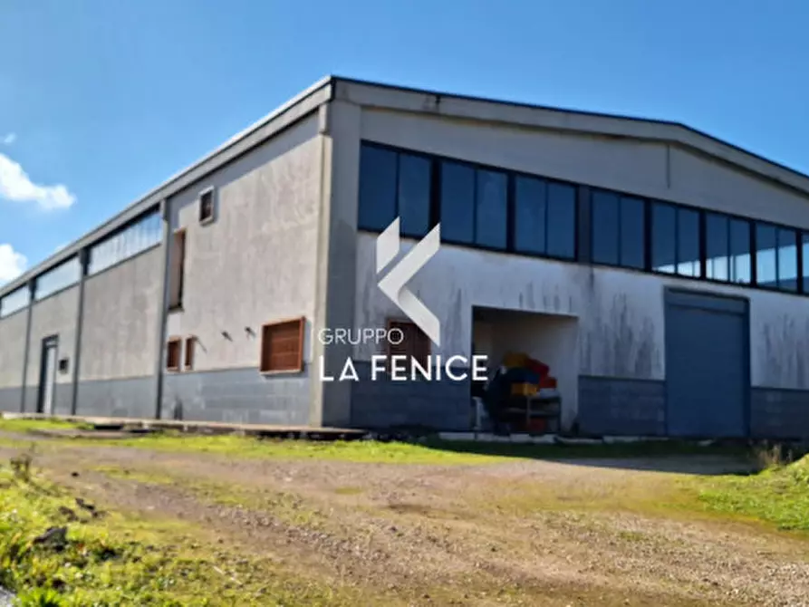 Immagine 1 di Capannone industriale in vendita  in contrada Coreggia a Alberobello