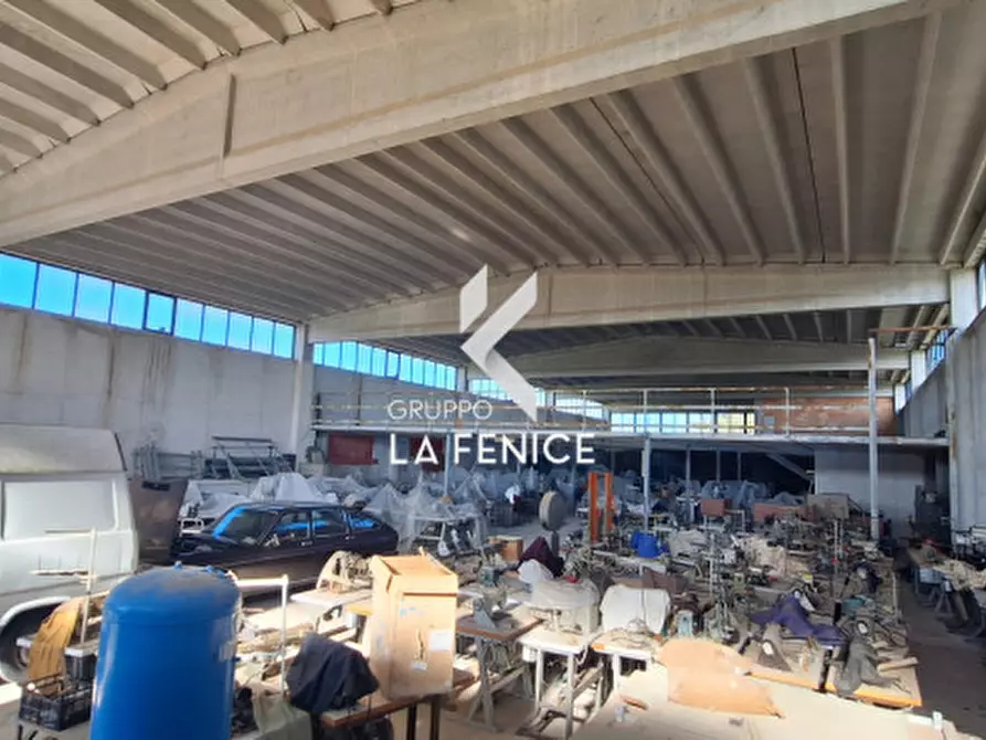 Immagine 28 di Capannone industriale in vendita  in contrada Coreggia a Alberobello