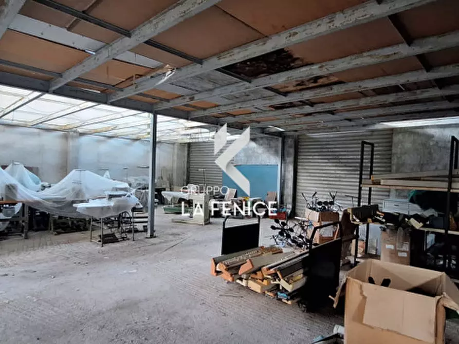 Immagine 33 di Capannone industriale in vendita  in contrada Coreggia a Alberobello