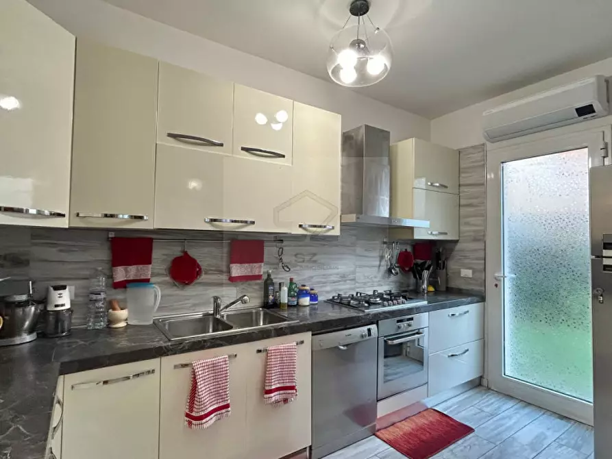 Immagine 4 di Casa indipendente in vendita  in Via Antonio Segni a Montegrotto Terme