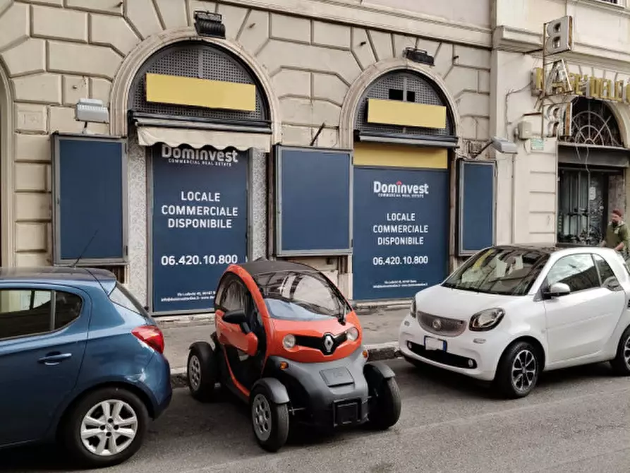 Immagine 3 di Negozio in vendita  in Via Torino a Roma