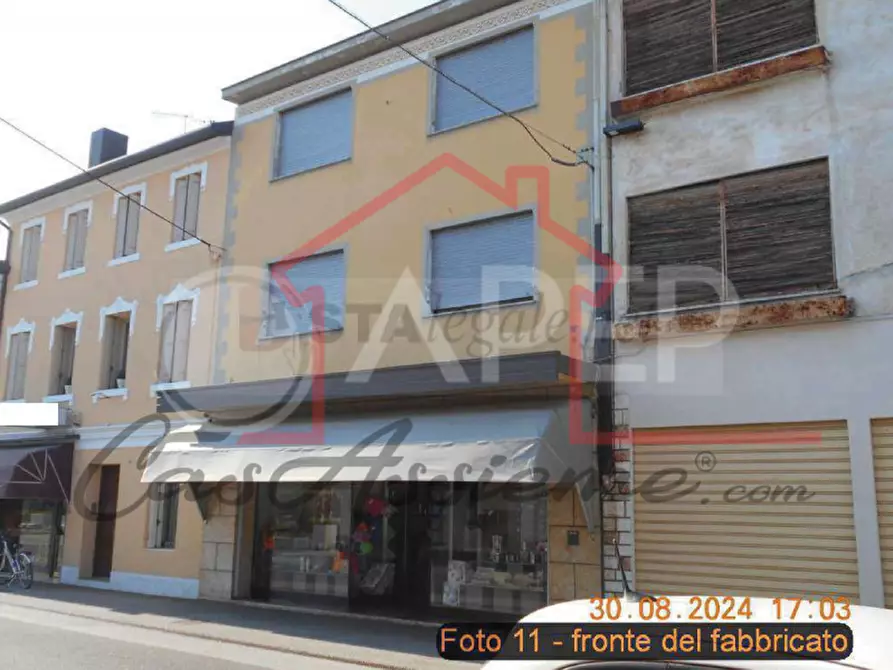 Immagine 1 di Palazzo in vendita  in via Cardinal Agostini a San Martino Di Lupari