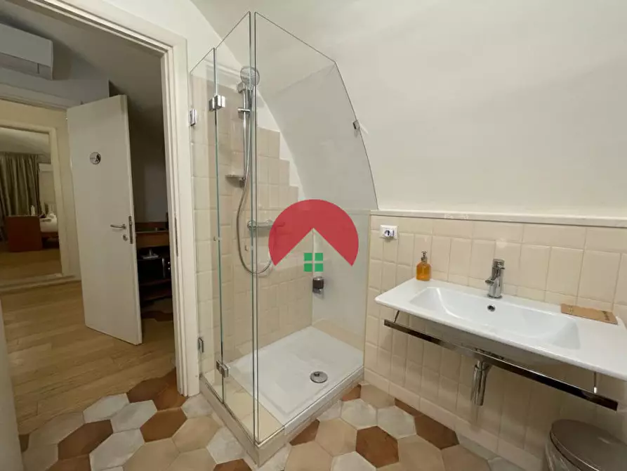 Immagine 28 di Appartamento in vendita  in salita castelvecchio a Matera