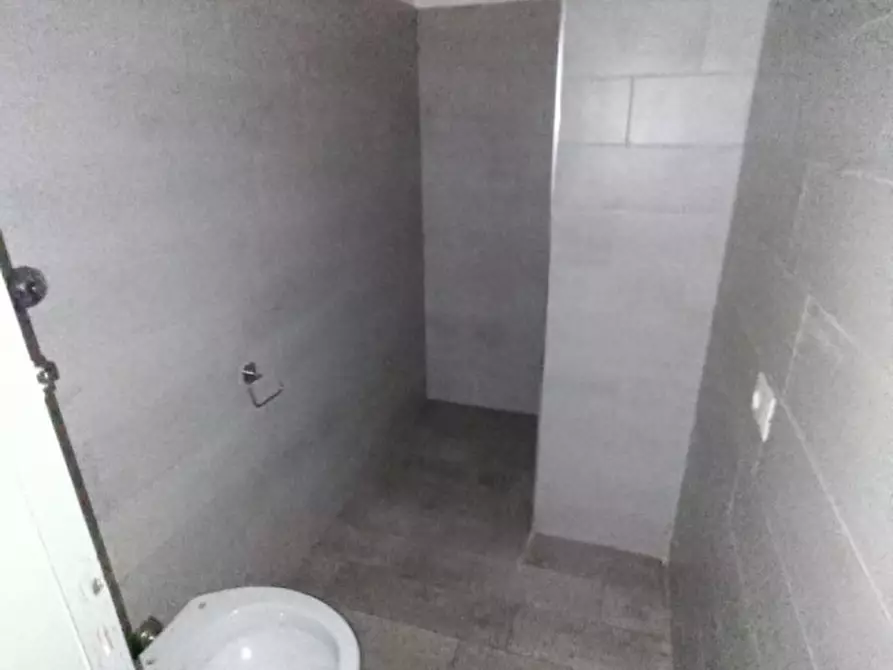 Immagine 6 di Negozio in affitto  in Via Duca d'Aosta, 93 a Andria