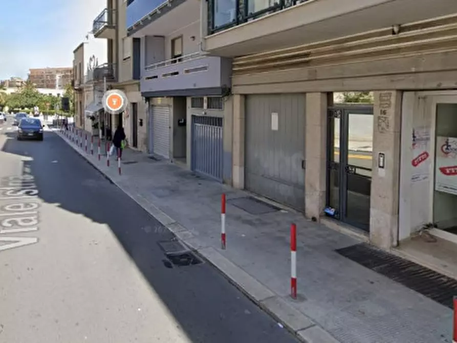 Immagine 1 di Negozio in affitto  in VIALE ISTRIA, 16 a Andria