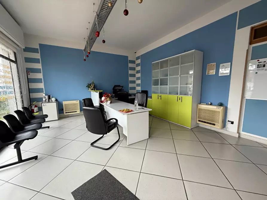 Immagine 1 di Ufficio in vendita  in Piazza Roma a Buttapietra