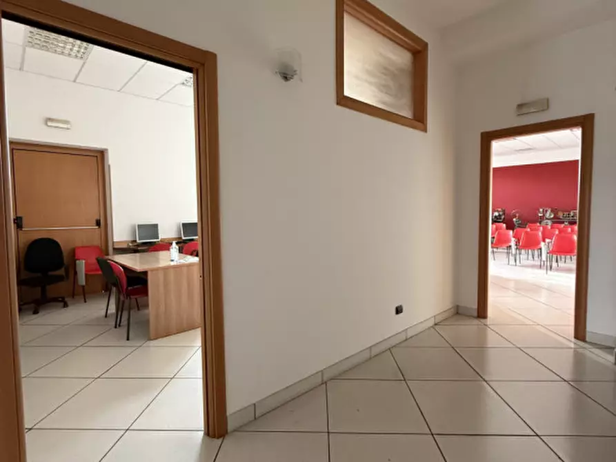 Immagine 8 di Ufficio in vendita  in Piazza Roma a Buttapietra