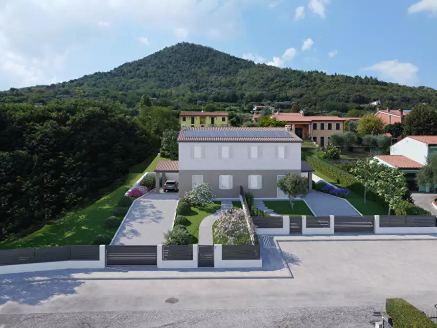 Immagine 8 di Casa bifamiliare in vendita  in Via delle Rose a Lozzo Atestino