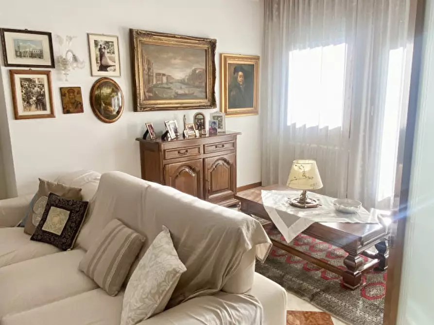 Immagine 7 di Casa indipendente in vendita  in Via San Pio X 34/a a Castelfranco Veneto