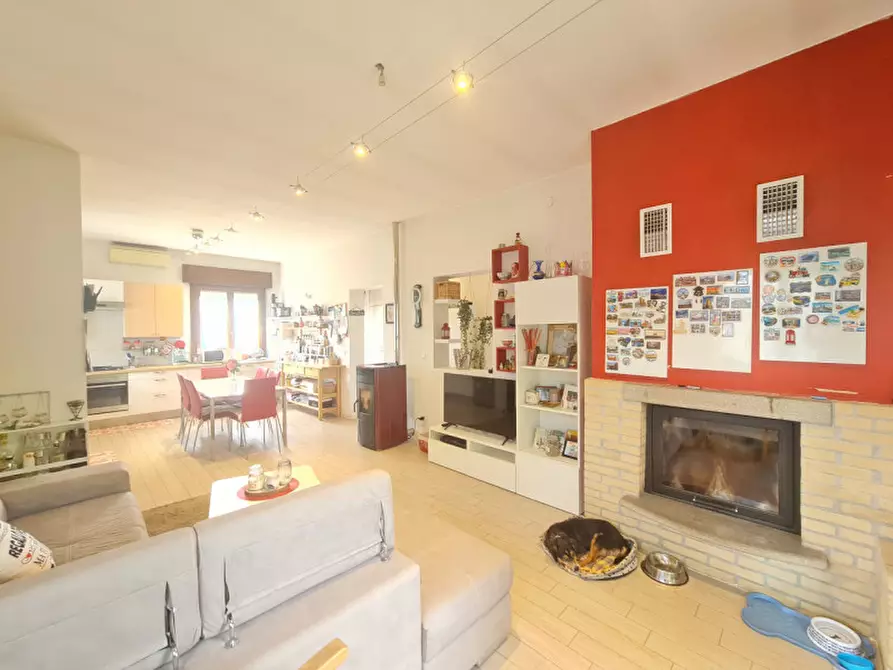 Immagine 3 di Casa indipendente in vendita  in via Liviana a Torreglia