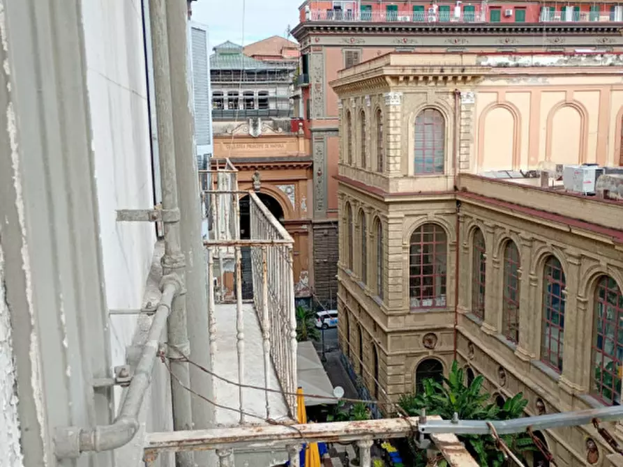 Immagine 41 di Appartamento in affitto  in Via Enrico Pessina 71 a Napoli