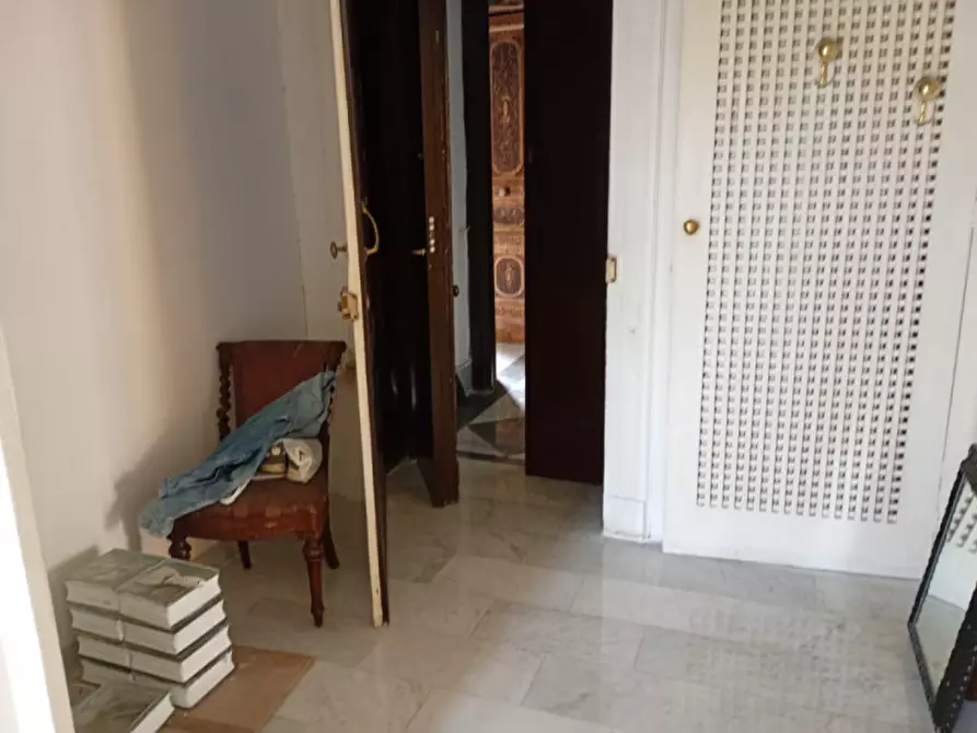 Immagine 45 di Appartamento in affitto  in Via Enrico Pessina 71 a Napoli