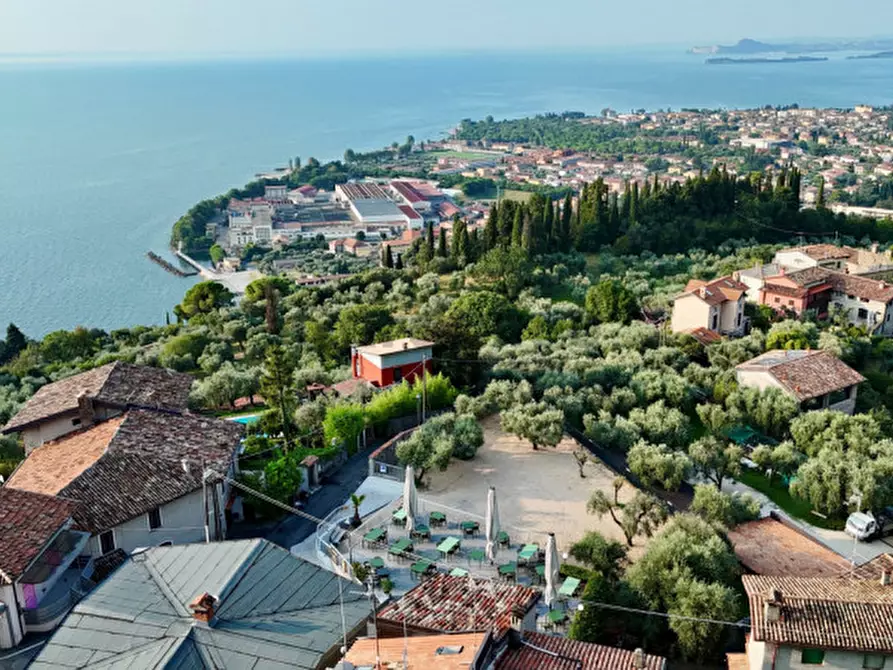 Immagine 1 di Attività commerciale in vendita  in Via Pulciano Gaino a Toscolano-Maderno