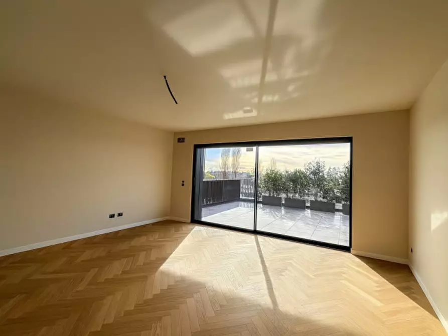 Immagine 3 di Attico in vendita  in Via Alceste Torselli a Treviso