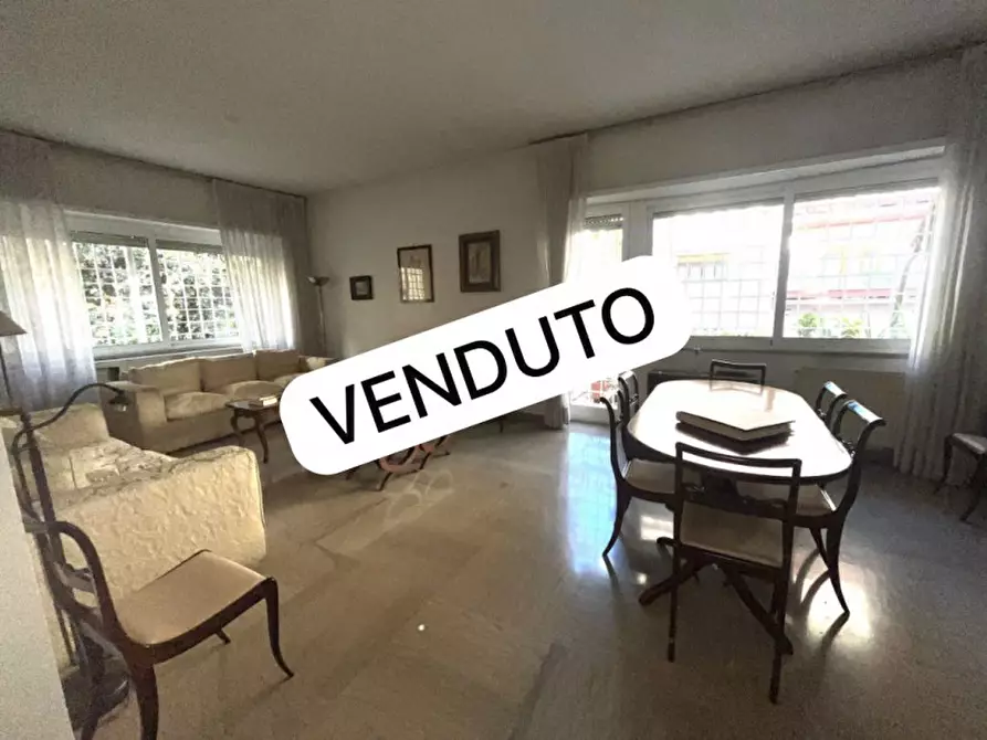 Immagine 1 di Appartamento in vendita  in Via Vincenzo Tangorra a Roma