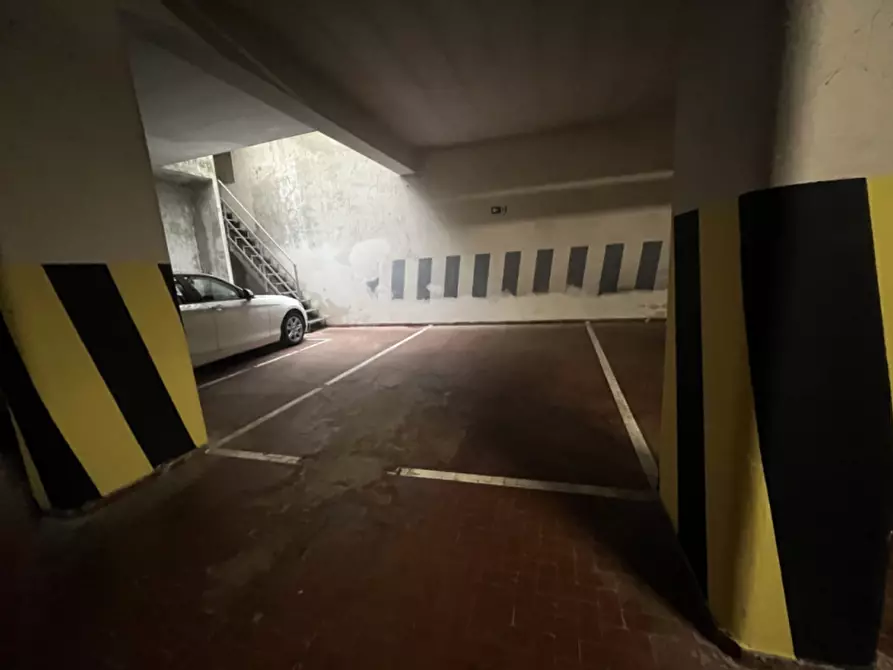Immagine 41 di Appartamento in vendita  in Via Vincenzo Tangorra a Roma