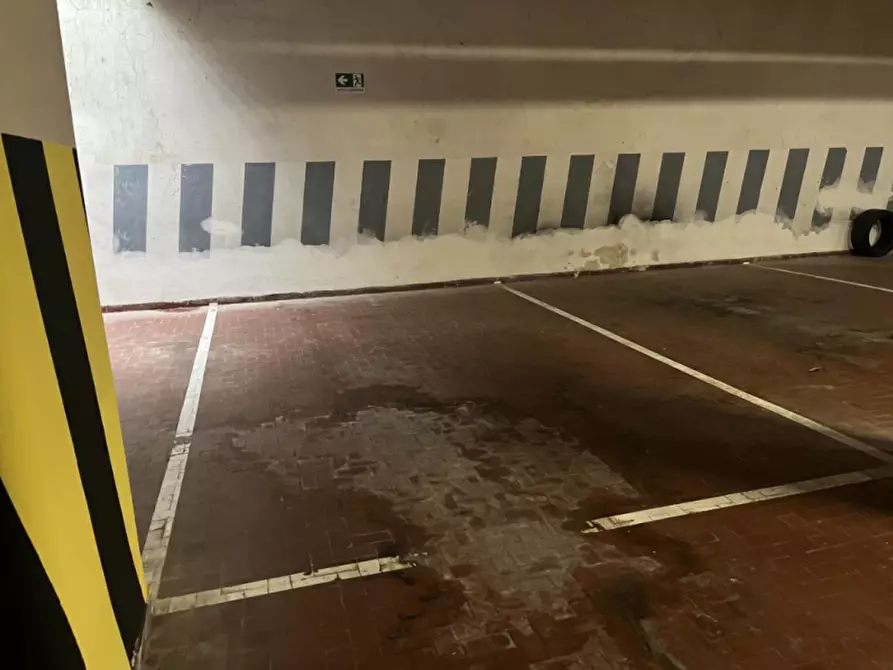 Immagine 43 di Appartamento in vendita  in Via Vincenzo Tangorra a Roma