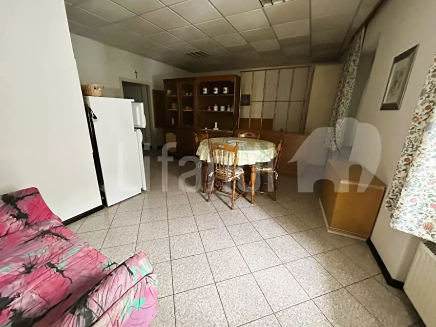 Immagine 5 di Casa quadrifamiliare in vendita  in Via Roma a Borgo D'anaunia