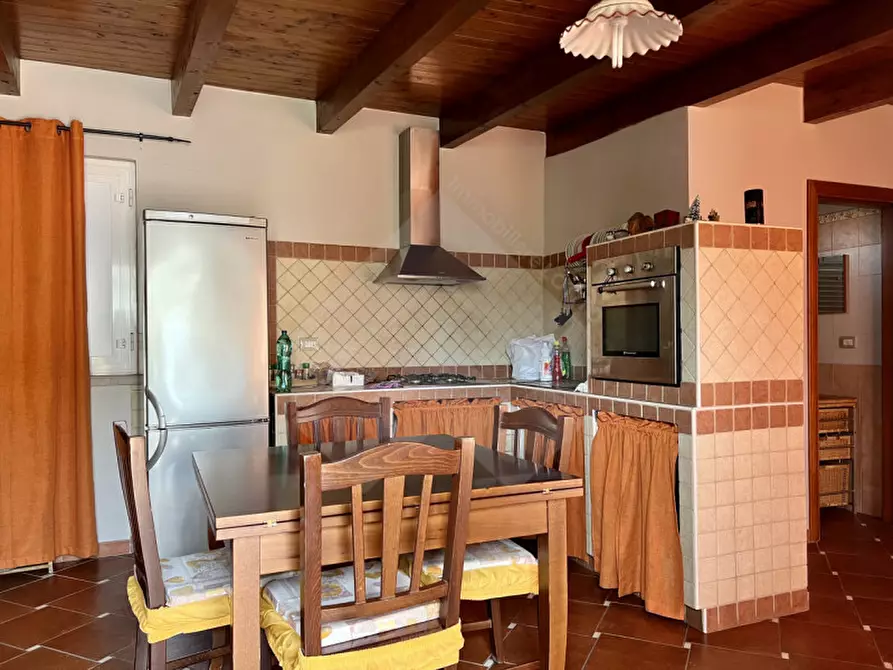 Immagine 13 di Casa indipendente in vendita  a Andria