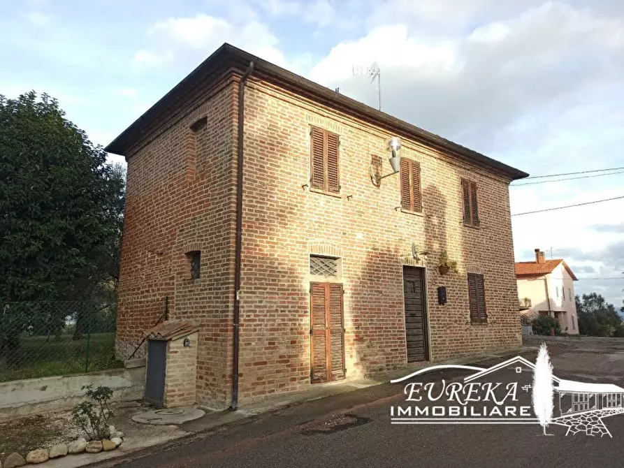 Immagine 1 di Casa indipendente in vendita  in gioiella a Castiglione Del Lago