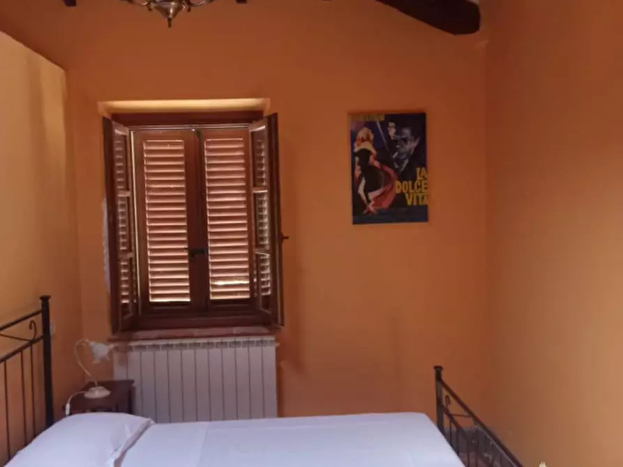 Immagine 9 di Casa indipendente in vendita  in gioiella a Castiglione Del Lago