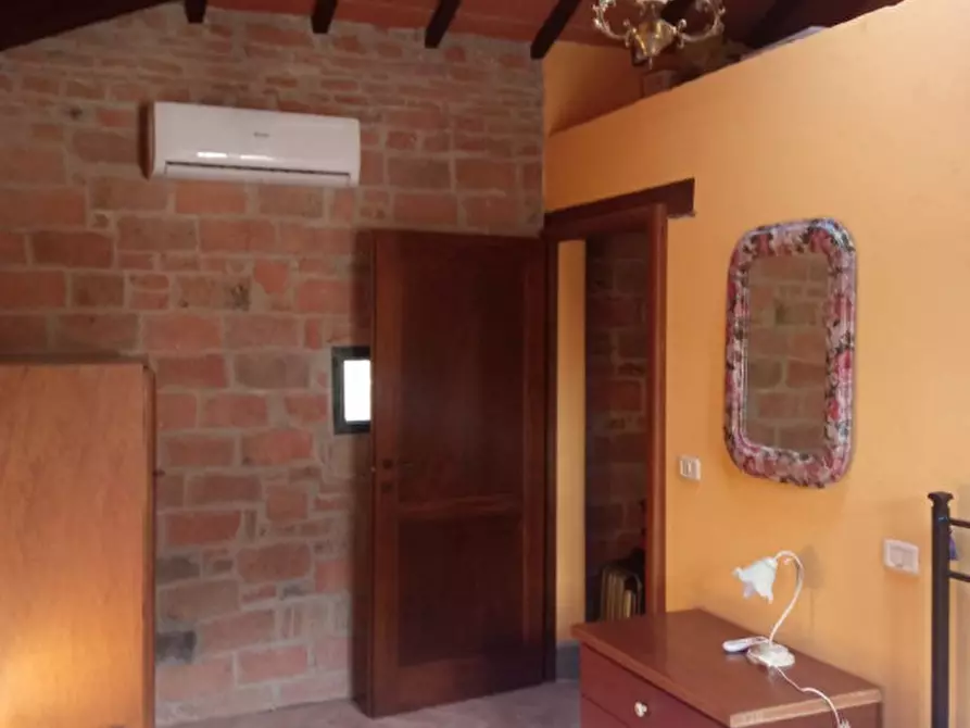 Immagine 10 di Casa indipendente in vendita  in gioiella a Castiglione Del Lago