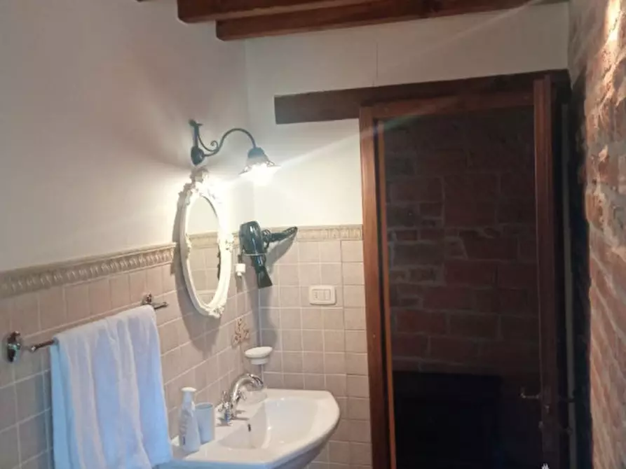 Immagine 16 di Casa indipendente in vendita  in gioiella a Castiglione Del Lago