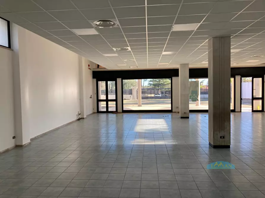 Immagine 3 di Magazzino in affitto  in Contrada Carlo di Noi Inferiore a Francavilla Fontana