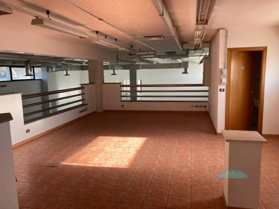 Immagine 10 di Magazzino in affitto  in Contrada Carlo di Noi Inferiore a Francavilla Fontana