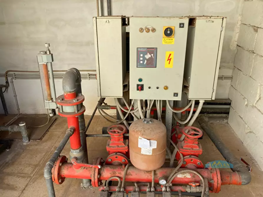 Immagine 21 di Magazzino in affitto  in Contrada Carlo di Noi Inferiore a Francavilla Fontana