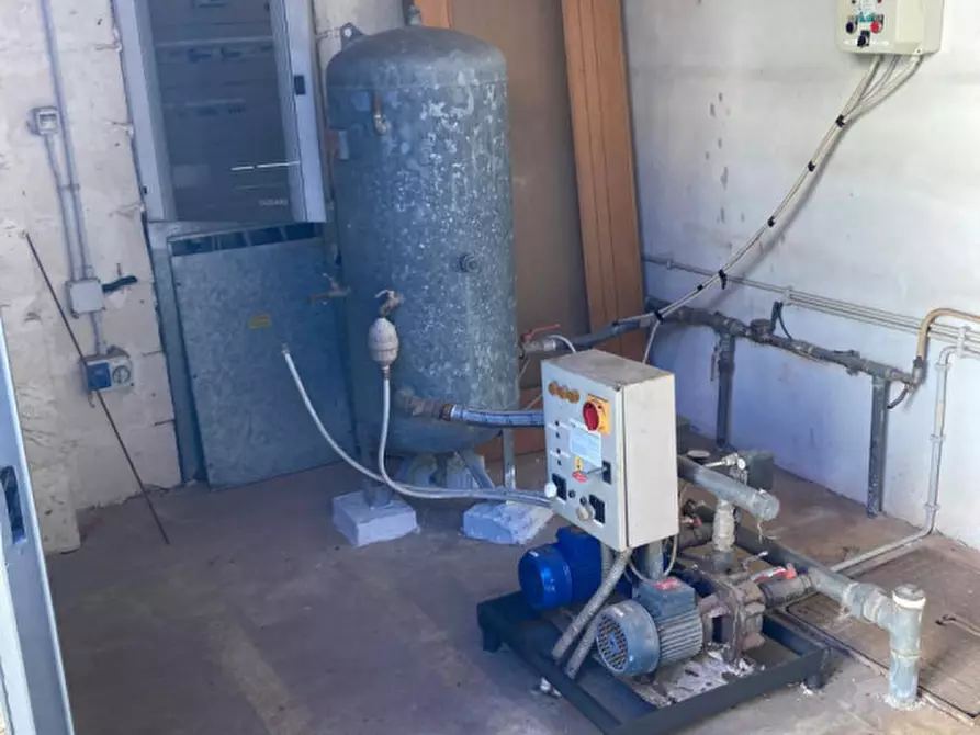 Immagine 22 di Magazzino in affitto  in Contrada Carlo di Noi Inferiore a Francavilla Fontana