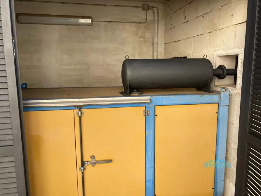 Immagine 23 di Magazzino in affitto  in Contrada Carlo di Noi Inferiore a Francavilla Fontana