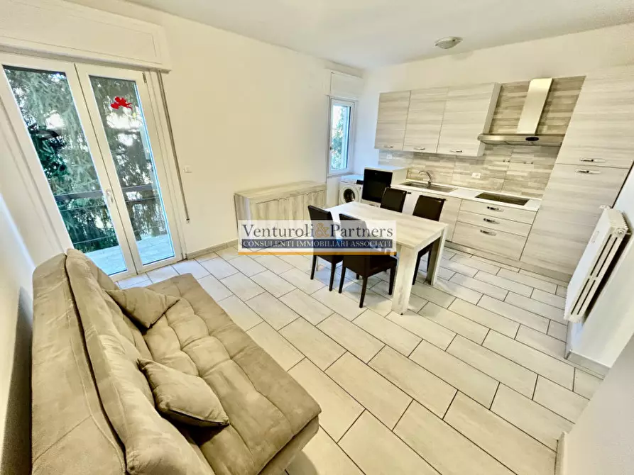 Immagine 1 di Appartamento in vendita  in Via Bergamo a Desenzano Del Garda