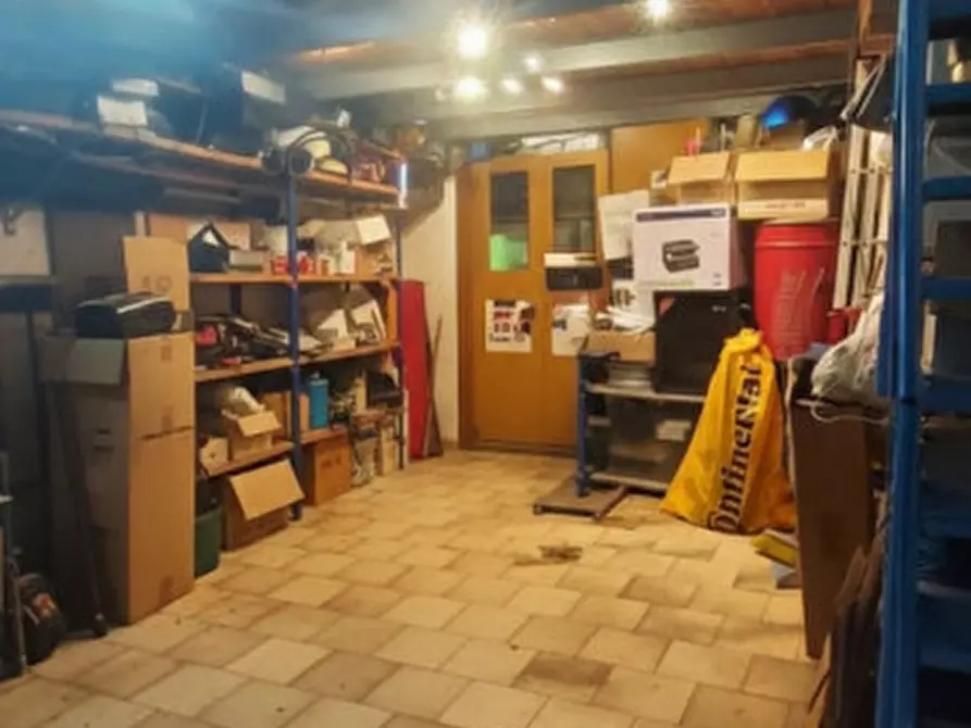 Immagine 2 di Garage in vendita  in Via Umberto I° 37 a Rovigo