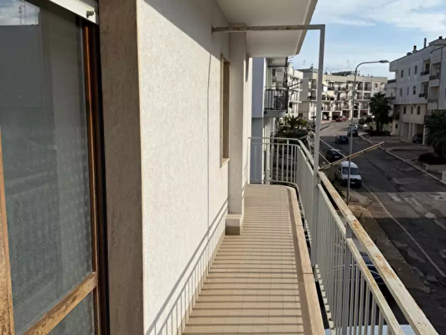 Immagine 13 di Appartamento in vendita  in Via Don Pietro Lerna a Ceglie Messapico